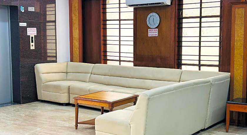 Chetan International Hotel