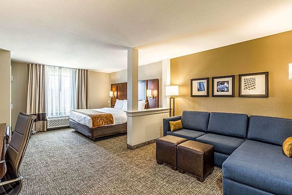 Comfort Suites