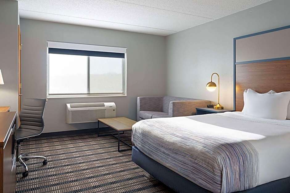 AmericInn by Wyndham Beaver Dam