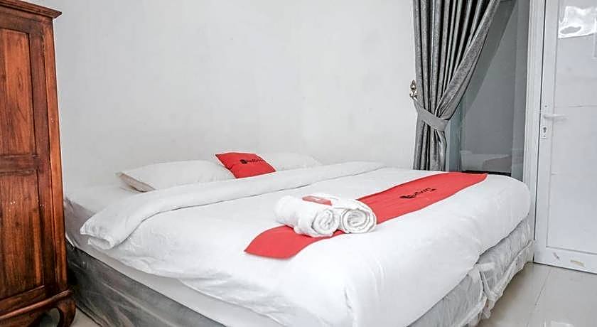 RedDoorz Syariah @ Lampung Walk