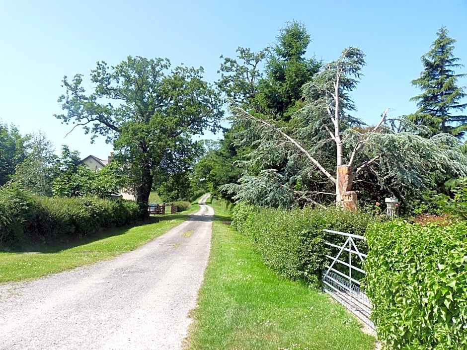 Oakenholt Farm Bed and Breakfast