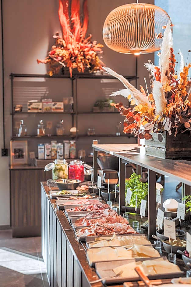 Clarion Hotel The Pier