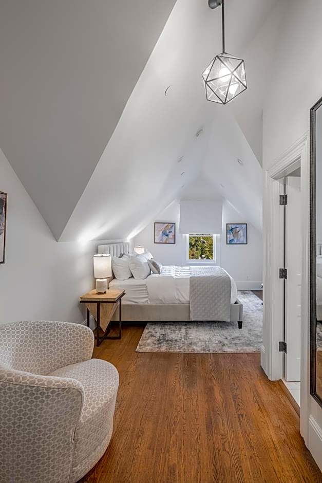 The George - Luxury Boutique Inn