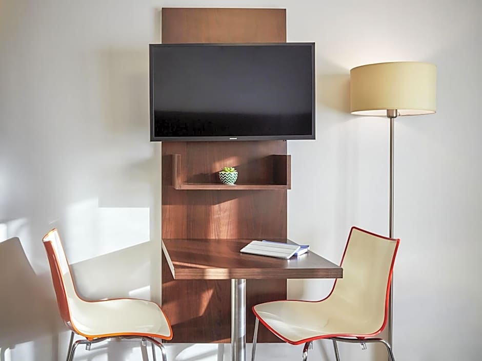 Adagio Access Paris Bastille Aparthotel