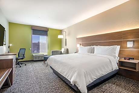 King Room - Mobility Access/Hearing Accessible