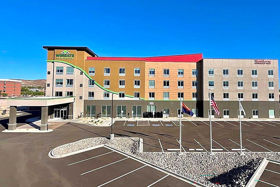 Hawthorn Extended Stay by Wyndham Kingman