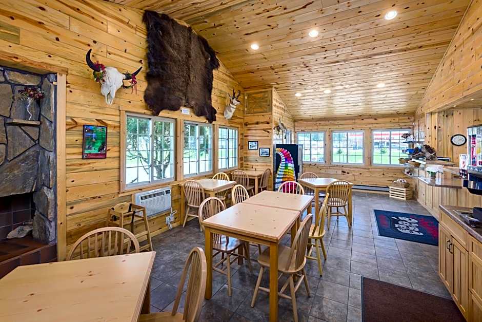 Rock Crest Lodge & Cabins