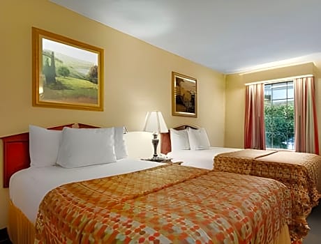 King Room - Non-Smoking