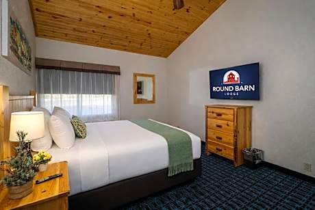 Family Suite with One King Bedroom,  One Queen Bedroom and One Double Bedroom