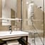 Hotel Sixteen Paris Montrouge