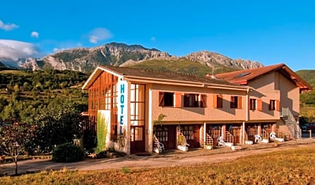Hotel Torrecerredo