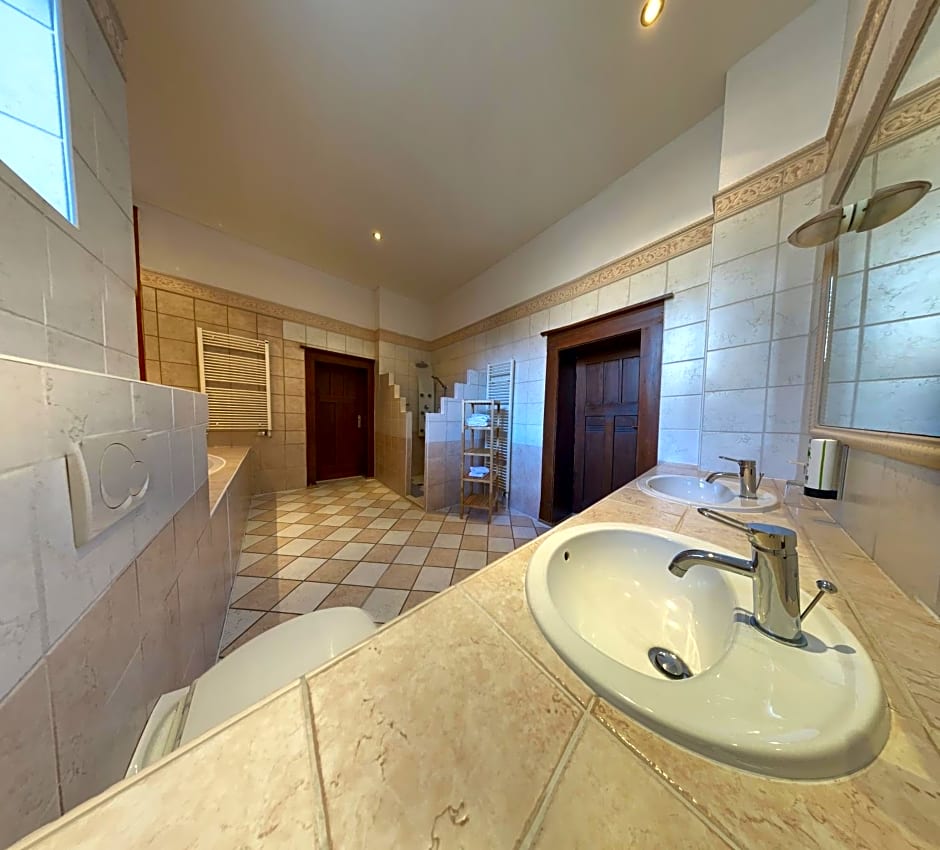 Avalon Bed & Breakfast Themen/- Nichtraucherhotel