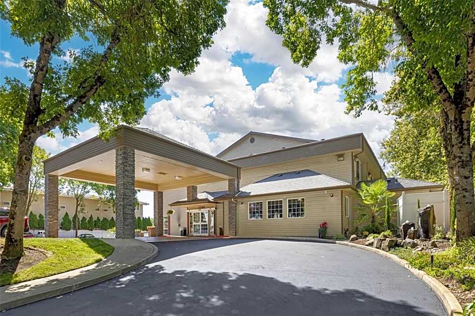 Best Western Plus Prairie Inn