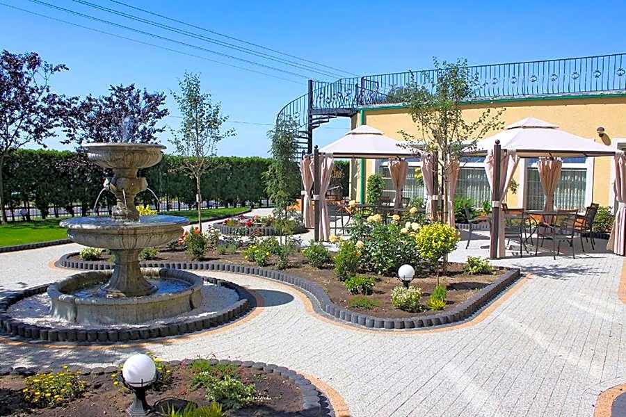 Hotel Renusz