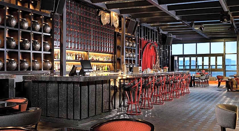 JHL Solitaire Gading Serpong