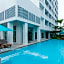 Recenta Suite Phuket Suanluang