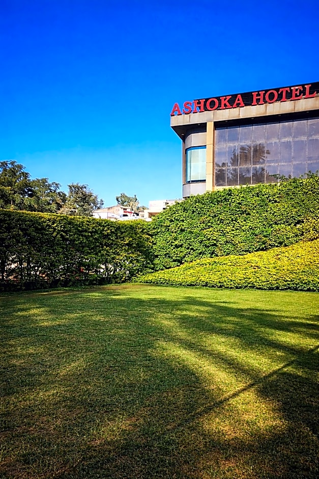 HOTEL ASHOKA (Nakki lake - 450 metre)
