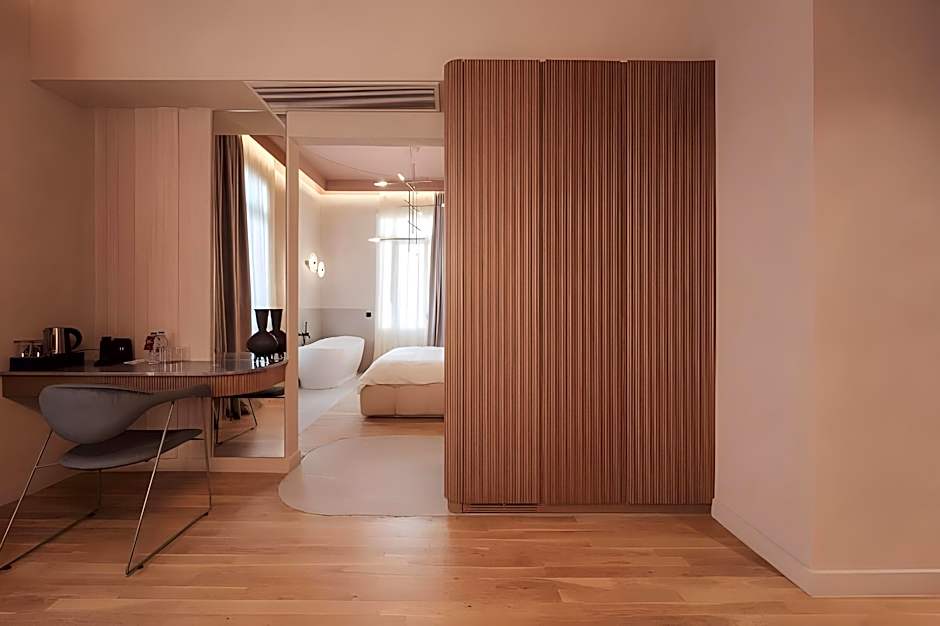 Zenith Premium Suites