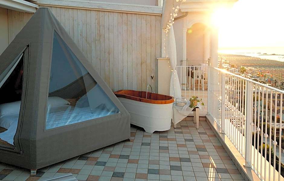 Luxor Beach Boutique Hotel Cattolica