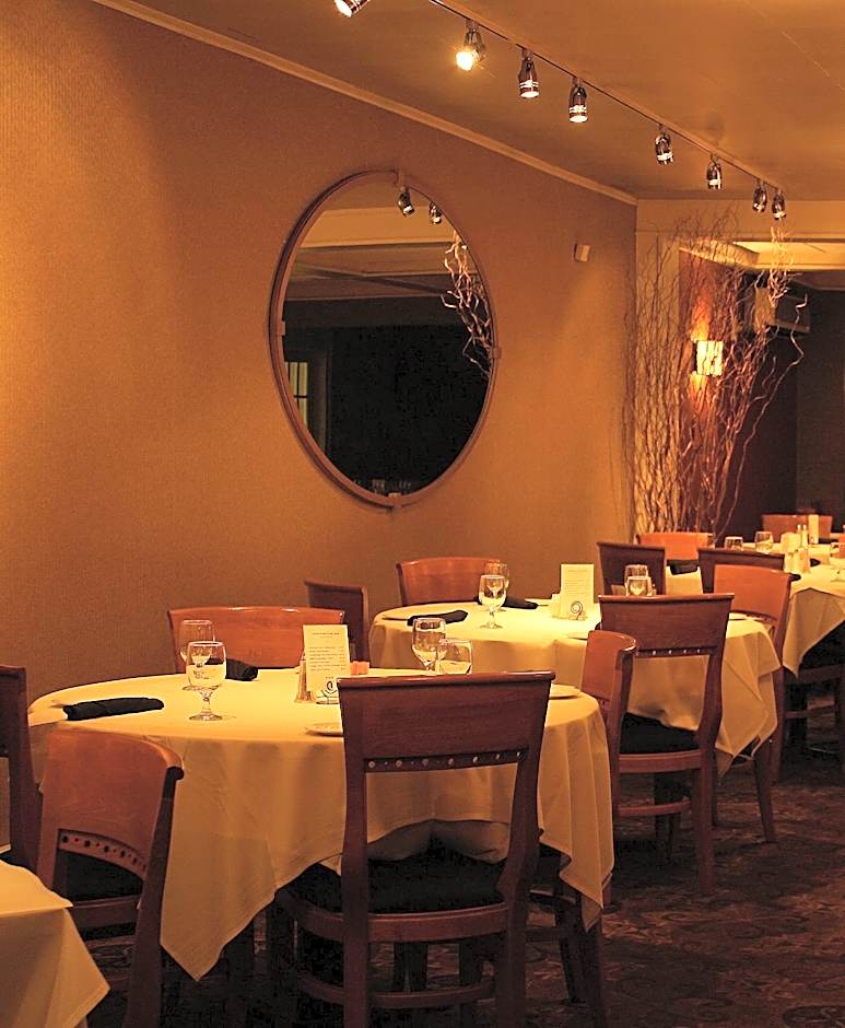 Macaluso's at the Lantern Lodge