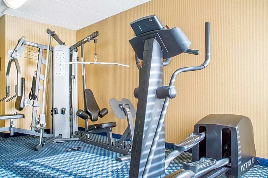 Comfort Inn West Rochester