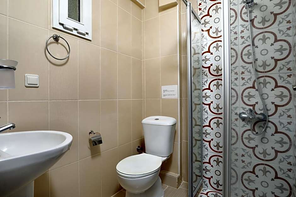 Summer Garden Suites Beach Hotel