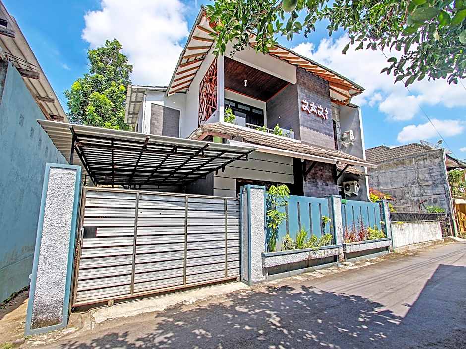 OYO Life 92575 Zazi Homestay