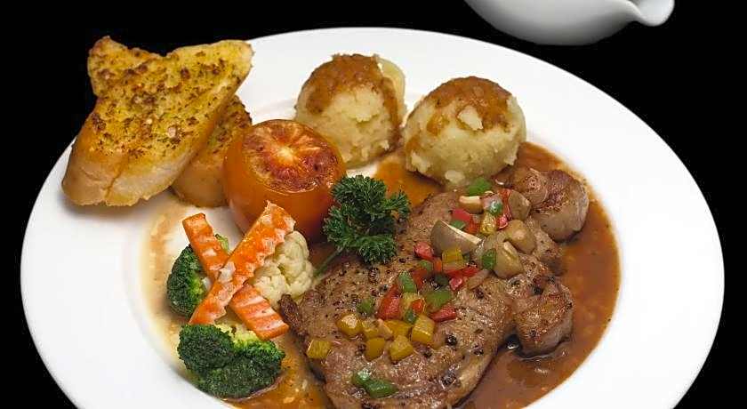 I-Rovers Sports Bar & Hotel