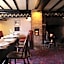 THE SARACENS HEAD INN