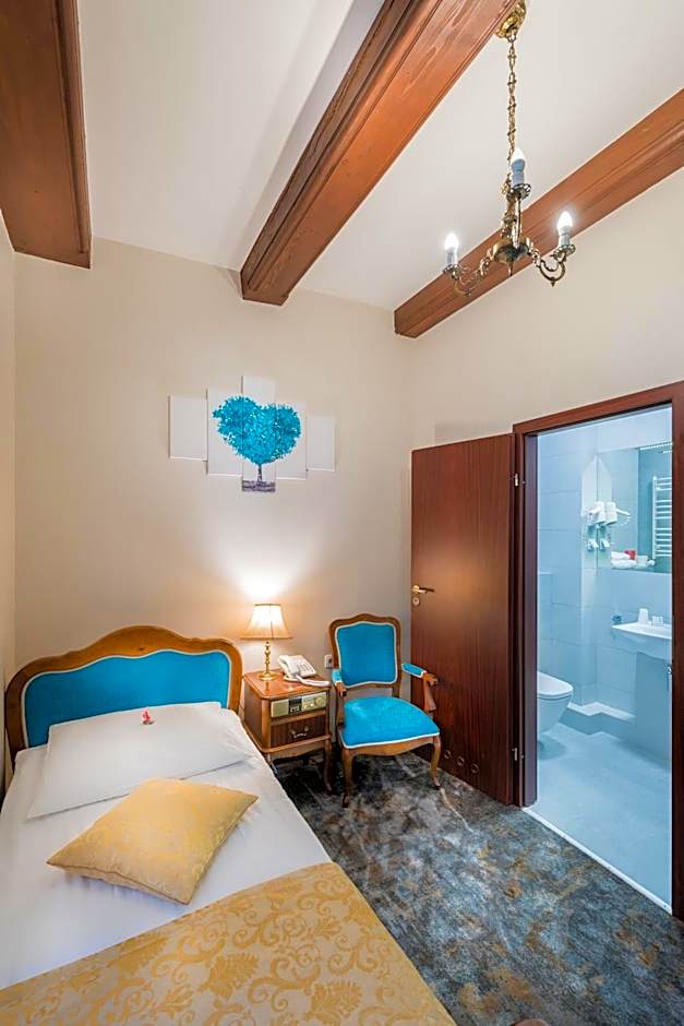 Single Room — 7 fotoğraftan 1. fotoğraf