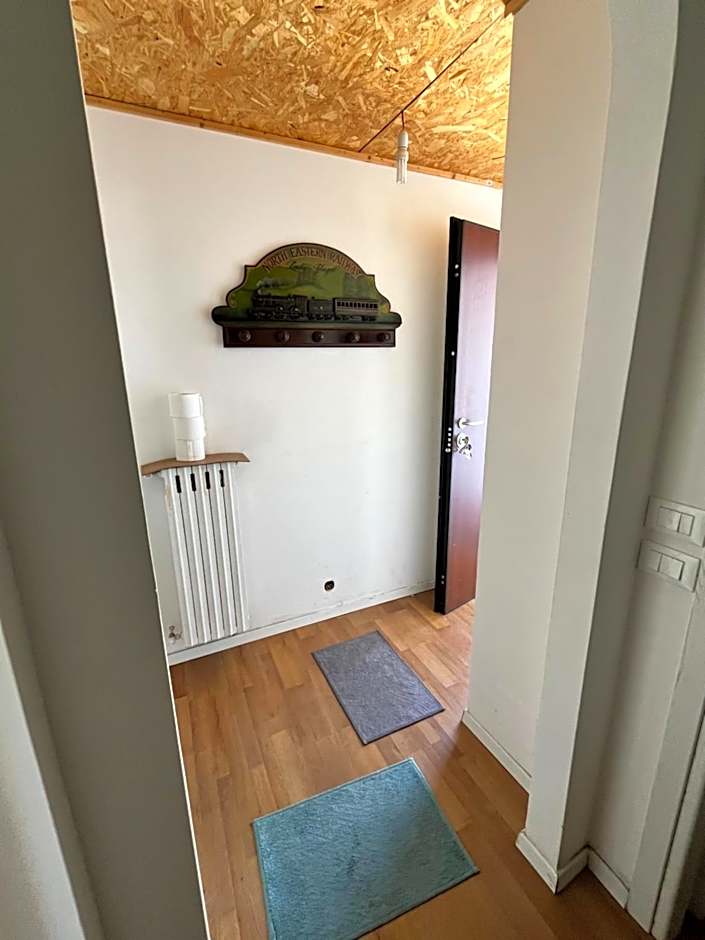 Room Saronno + B&B