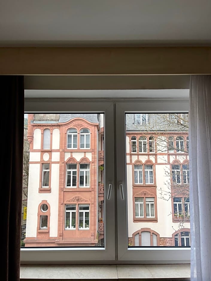 Hotel Mondial Comfort - Frankfurt City Centre