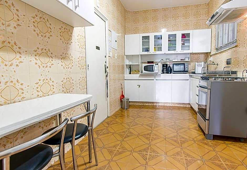 3BR Comfort: 100m from Copacabana-Ipanema Beach