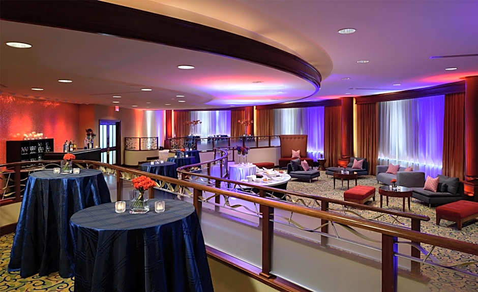 DoubleTree by Hilton Washington Dulles Airport