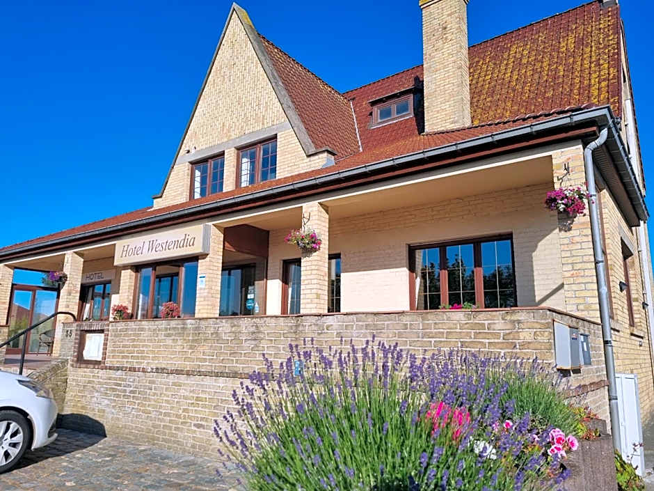 Hotel Westendia and Free Parking Top Breakfast