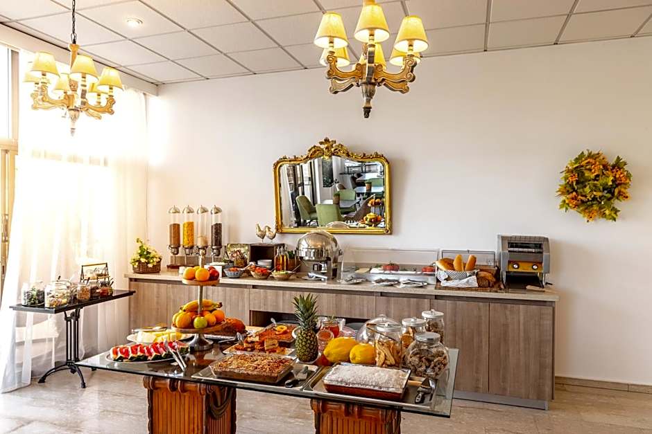 Stephanos Hotel Apartments