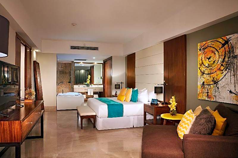 Photo 1 of 6 of Presidential Suite, Ocean View