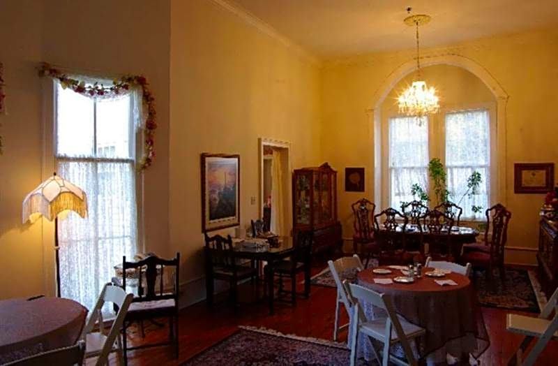 Rose House Inn