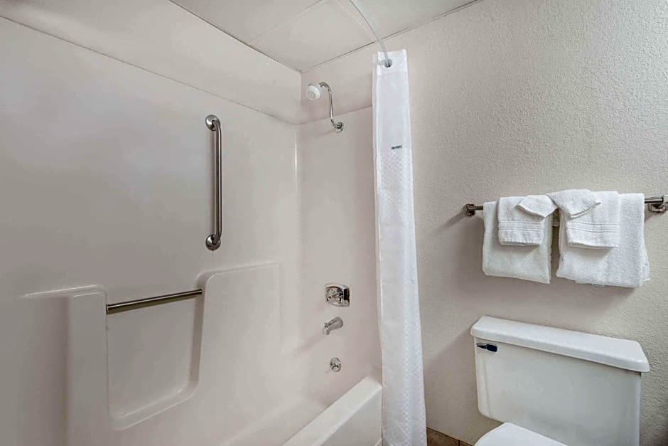 Days Inn by Wyndham Kirksville