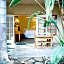Wine & Roses Hotel Restaurant Spa Lodi