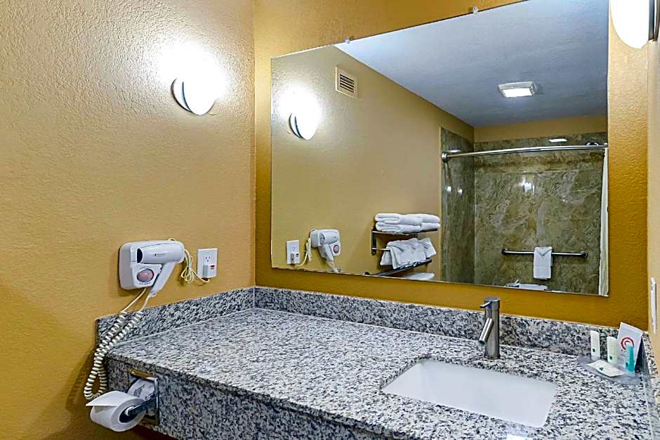 Quality Inn & Suites Lubbock South