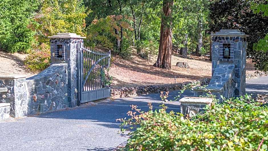 Inn at Sugar Pine Ranch