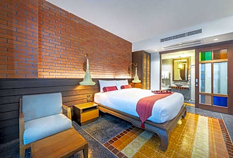 Superior Pool View Room