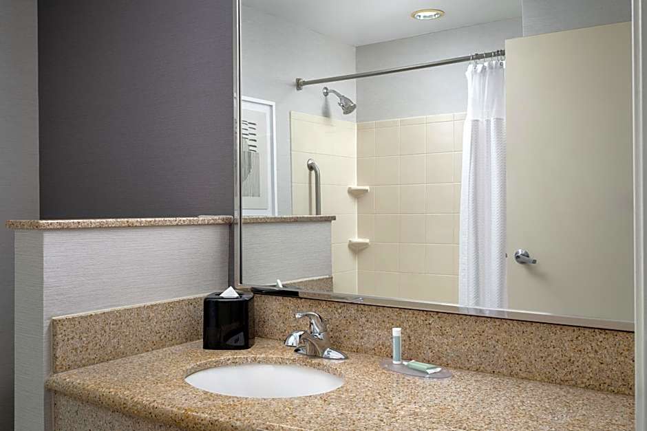 Courtyard by Marriott Kingston