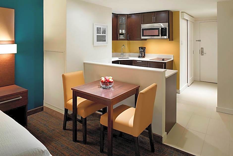 Residence Inn by Marriott Montreal Downtown