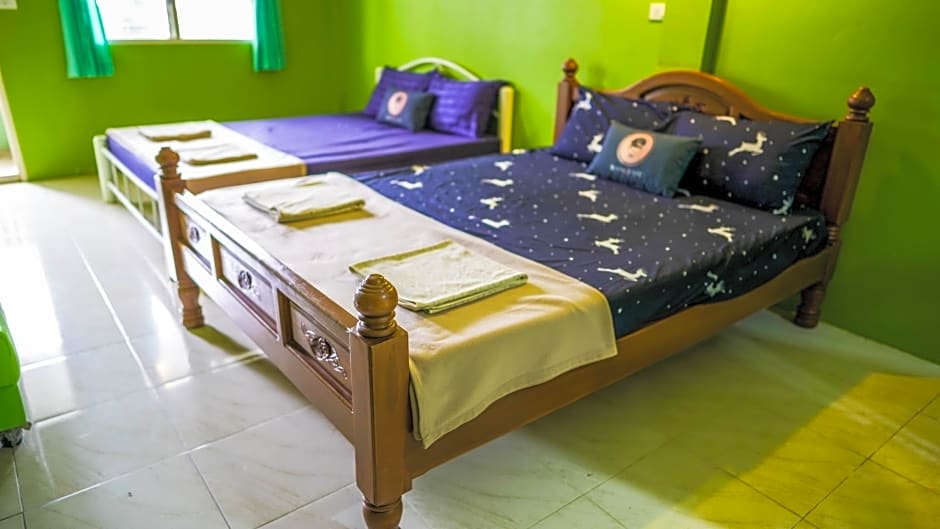 RoomQuest Amphawa VaylaSamran