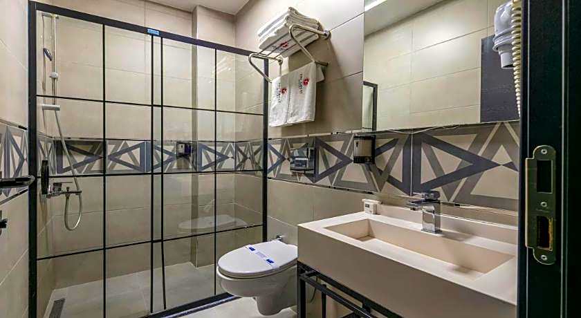 The Great Airport Hotel