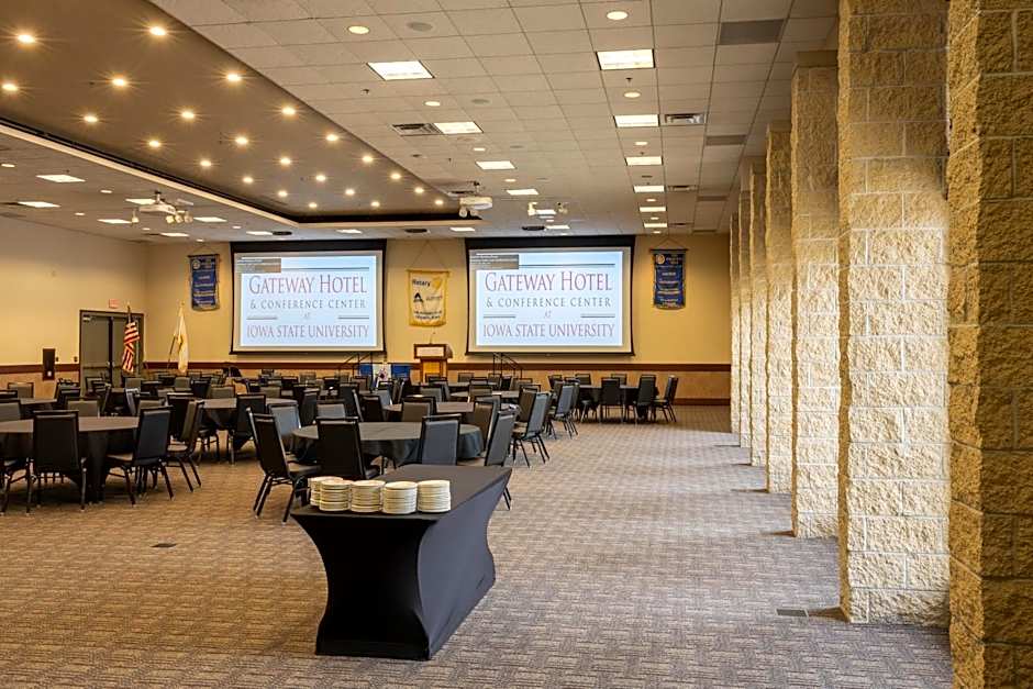 Gateway Hotel And Conference Center