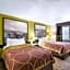 Super 8 by Wyndham Oelwein