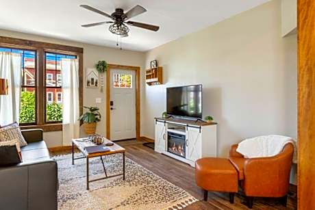 Stylish Uptown Butte Condo -634